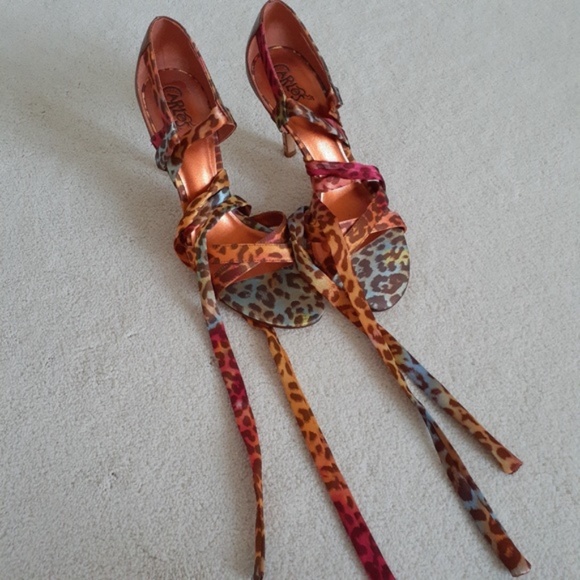 Carlos Santana "SALSA" Leopard Print Tie Up Heels - Picture 3 of 13